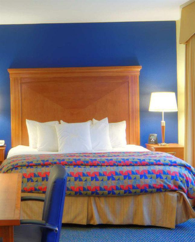 โฮมวู้ด สวีท บาย ฮิลตัน พอร์ตมัท Hotel พอร์ตสมัท ห้อง รูปภาพ